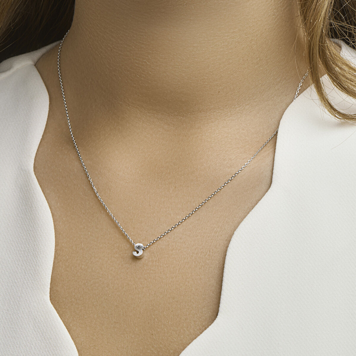 Ketting letter zilver gerhodineerd