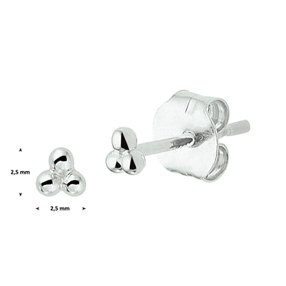 Gouden oorknopjes bol 2,5 mm – 14 karaat – gedragen