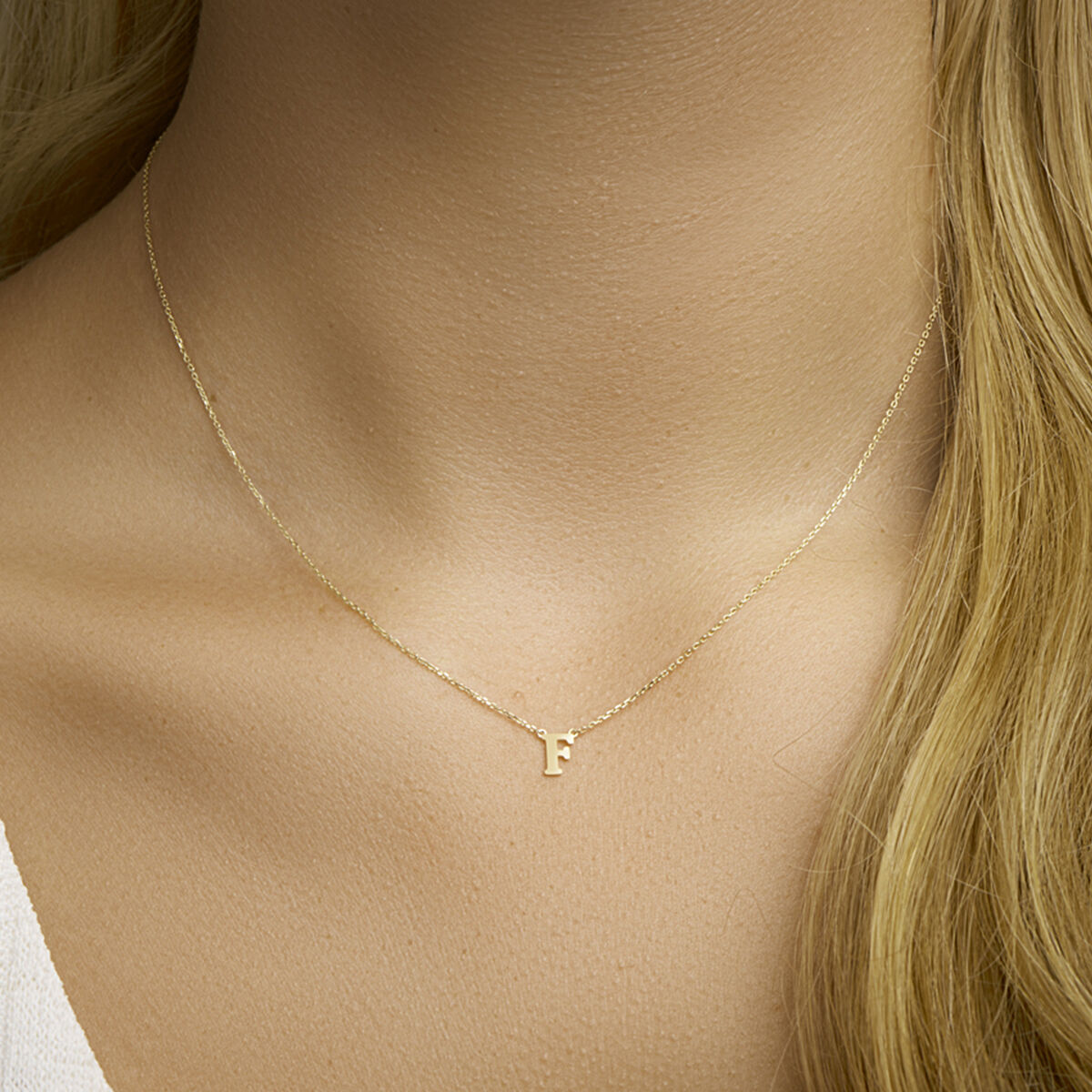 Ketting Anker met letter 14k geelgoud