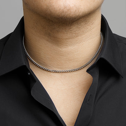 Stalen gourmette ketting 4,3 mm – close-up van de sluiting