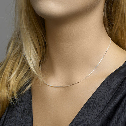 Zilveren venetiaanse ketting 1,3 mm – gedragen