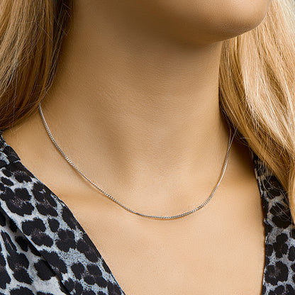 Zilveren geslepen gourmette ketting 1,8 mm – close-up van de sluiting