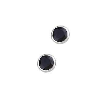 Zilveren oorknopjes met zirkonia 4, 6 en 8 mm – detailfoto
