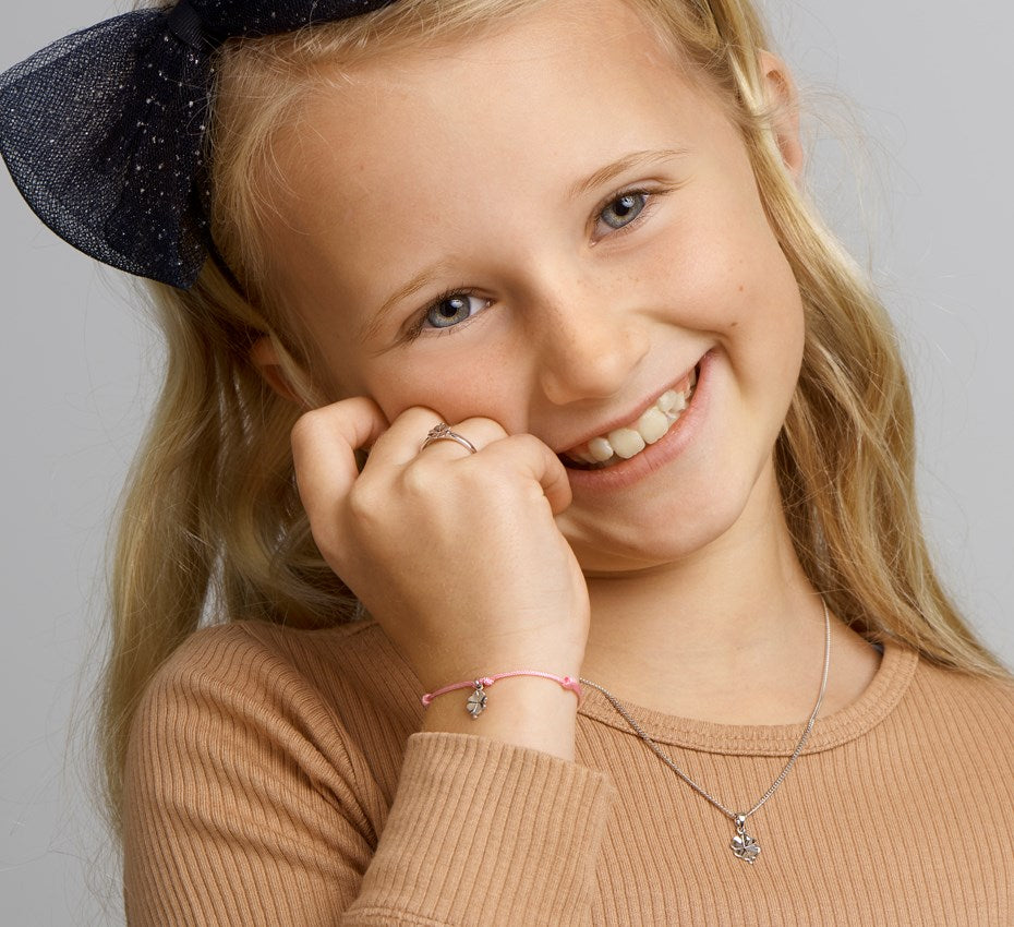 Zilveren ring met klavertje