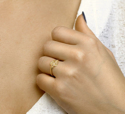Gouden ring Surinaamse mattenklopper – 14 karaat – detailfoto