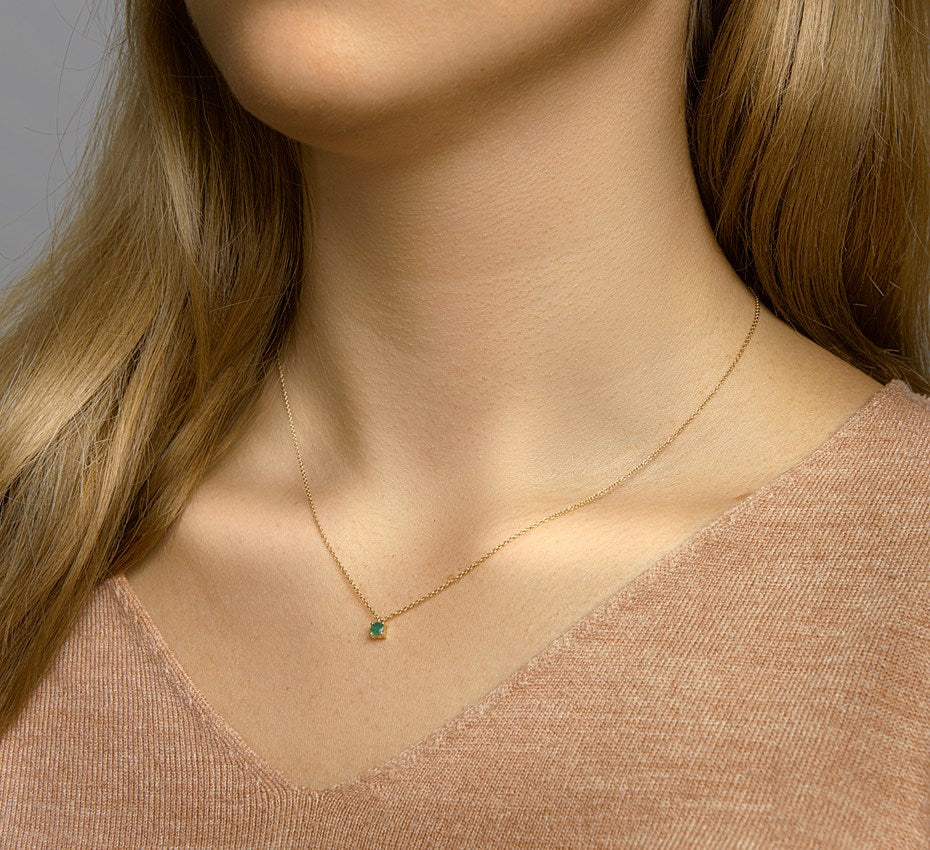 Gouden ketting met smaragd – 14 karaat