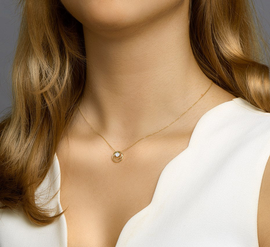 Gouden hanger met diamant 0,03 ct – 14 karaat