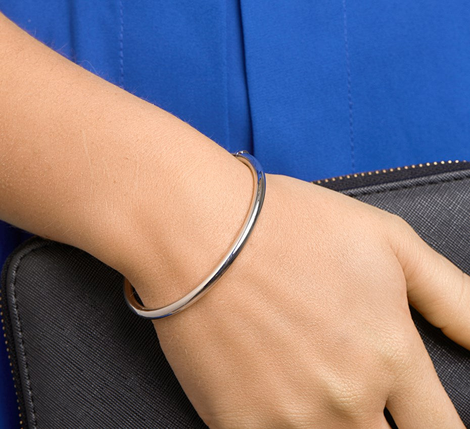 Zilveren scharnierbangle met ronde buis 4 × 60 mm