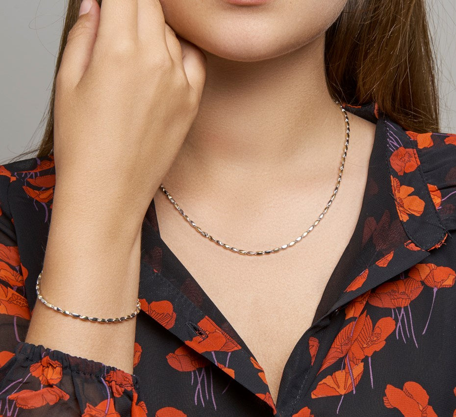Bicolor gouden collier met staafjes 2 mm – 14 karaat