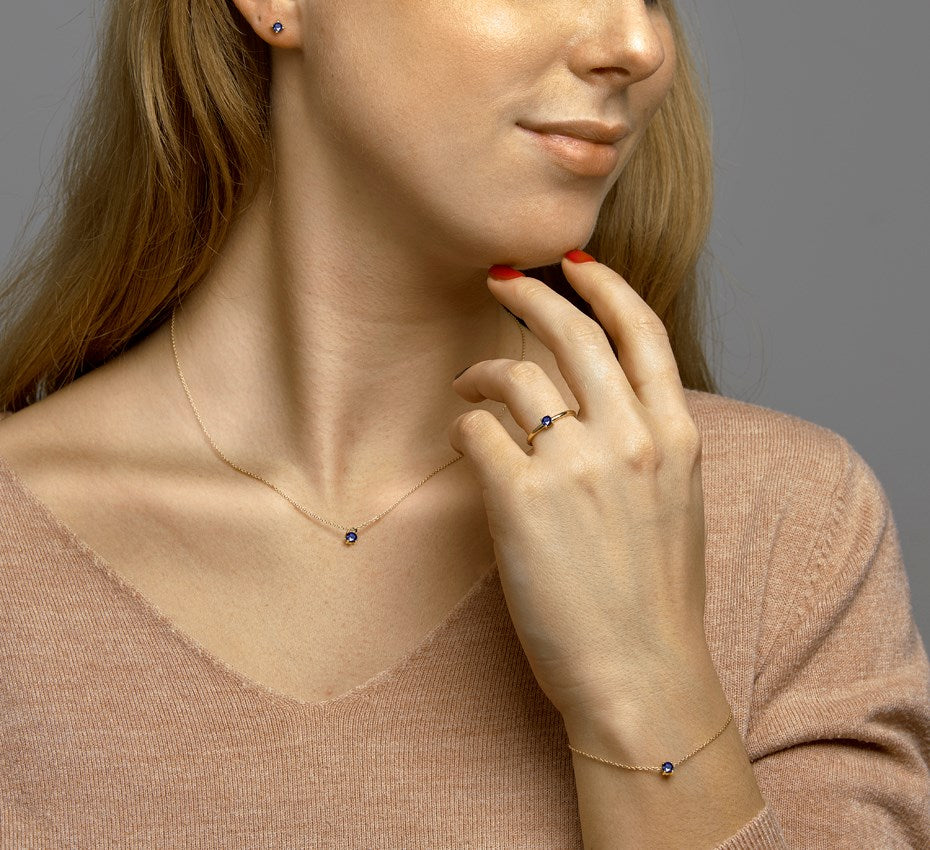 Gouden ketting met saffier – 14 karaat