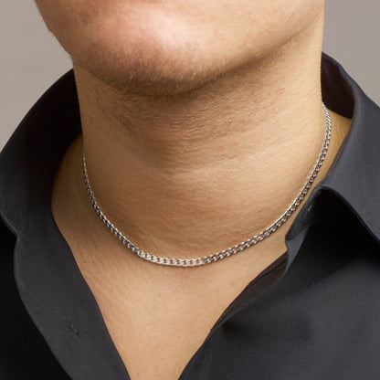 Zilveren gourmette ketting 4,0 mm – gedragen
