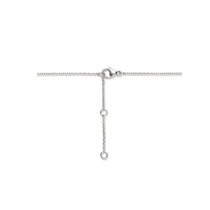 Zilveren ketting met vlinders – close-up van de sluiting
